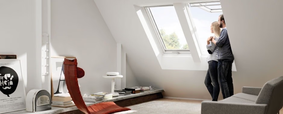 ПОКРИВНИ ПРОЗОРЦИ VELUX GPL 3070 и GPU 0070 С ДОЛНО УПРАВЛЕНИЕ ПРЕМИУМ