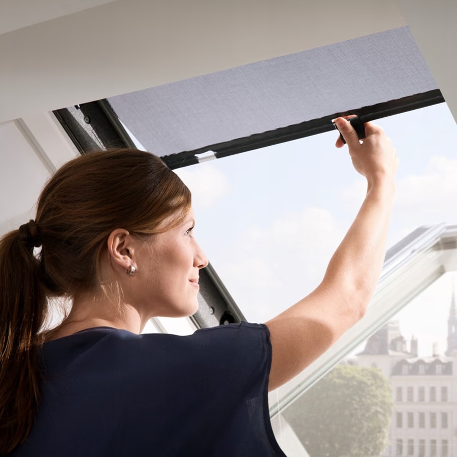 Външен сенник VELUX MHL ръчен за покривни прозорци CK02/CK04/CK06