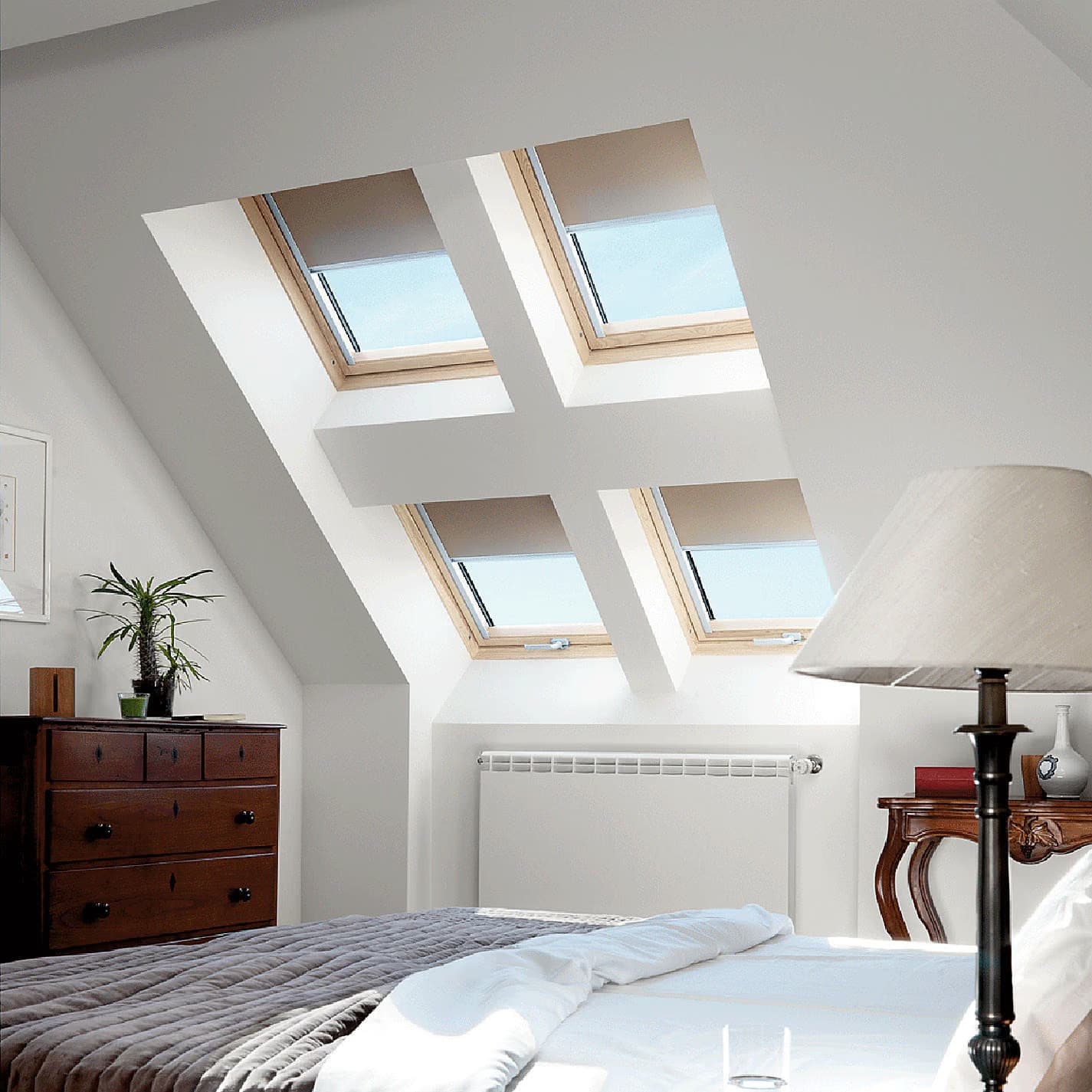 Пропускащи РОЛЕТНИ ЩОРИ VELUX RFL, RHL