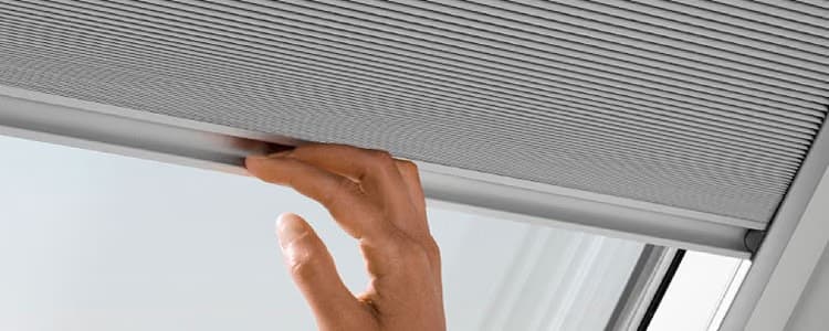 ВЕНЕЦИАНСКИ ЩОРИ VELUX PAL